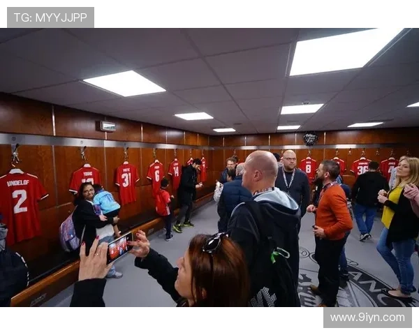 曼联推老特拉福德情人节下午茶