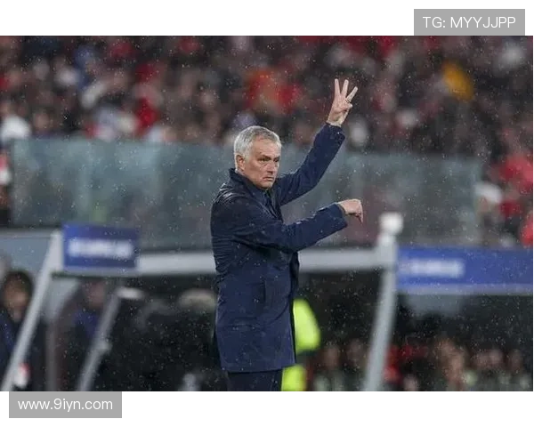 穆帅赛后炮轰皇马受裁判照顾怒